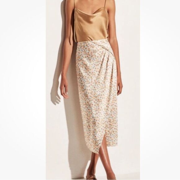 Vince Dresses & Skirts - VINCE FLORAL CARNATION ASYMMETRIC CASCADE DRAPE SKIRT FLORAL SATIN SZ 2 RARE